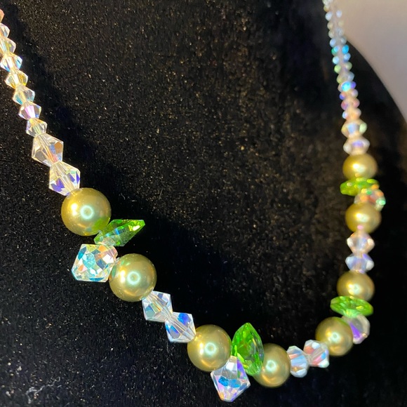 Rhinestones Necklace and Bracelet Set - Picture 2 of 15